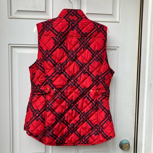 Crown & Ivy Quilted Vest - Picture 8 of 10